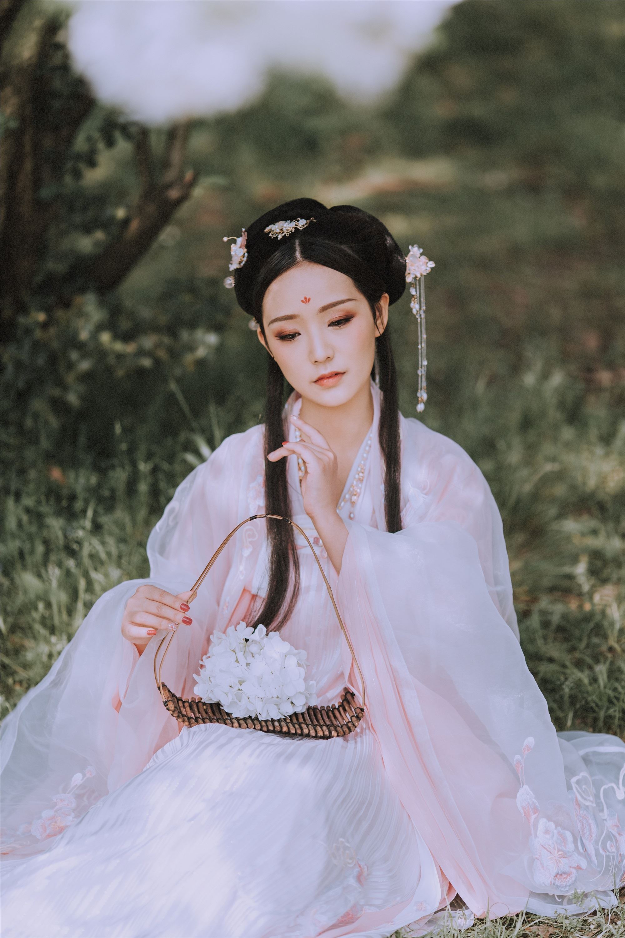 YITUYU艺图语 2021.09.02 满袖春 Seven